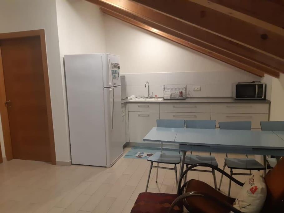Adorable 3 Bedroom Brenner "Hill" Suite Giv'at Brenner Exterior foto